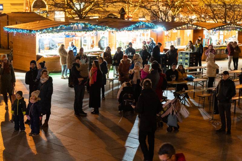 2025_11_28_varosi advent megnyito_03.jpg